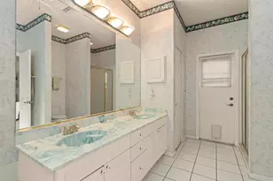 4356 Marcott Cir, Sarasota, FL 34233 - Photo 33