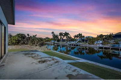 15116 Brainbridge Circle, Port Charlotte, FL 33981 - Photo 5