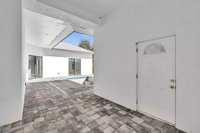 15116 Brainbridge Circle, Port Charlotte, FL 33981 - Photo 29