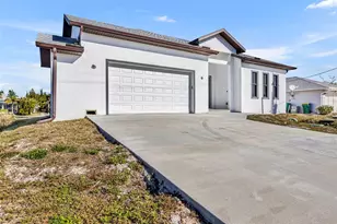 15116 Brainbridge Cir, Port Charlotte, FL 33981 - Photo 3