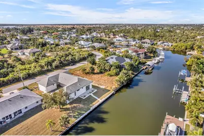 15116 Brainbridge Circle, Port Charlotte, FL 33981 - Photo 7