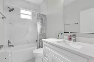 3605 Eagle Pass St, North Port, FL 34286 - Photo 37