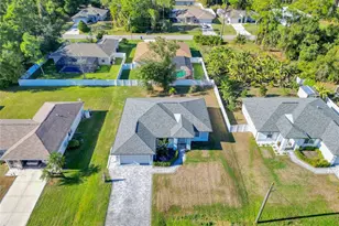 3605 Eagle Pass St, North Port, FL 34286 - Photo 5