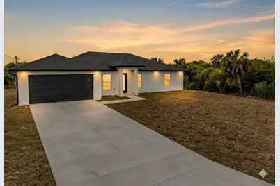 19481 Villanova Avenue, Port Charlotte, FL 33954 - Photo 5