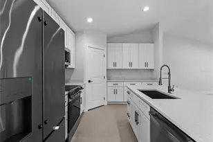 19481 Villanova Ave, Port Charlotte, FL 33954 - Photo 27