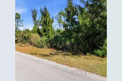 10466 Sunbury Drive, Port Charlotte, FL 33981 - Photo 5