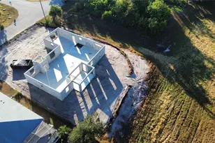 1405 Winthrop St, North Port, FL 34288 - Photo 5