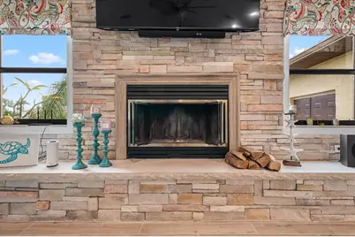 184 Colony Point Drive, Punta Gorda, FL 33950 - Photo 7