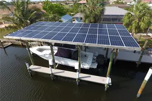 107 Sinclair St SE, Port Charlotte, FL 33952 - Photo 3