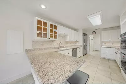 24358 SW Kingsway Circle, Lake Suzy, FL 34269 - Photo 13