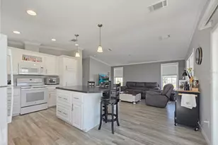 27971 Roanoke Cir, Punta Gorda, FL 33950 - Photo 9