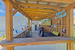 27971 Roanoke Cir, Punta Gorda, FL 33950 - Photo 25