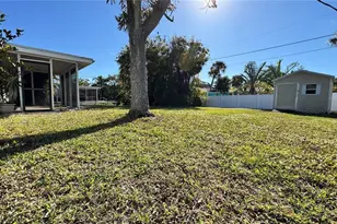 427 Blackburn St, Englewood, FL 34223 - Photo 9