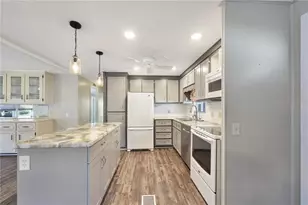 2100 Kings Hwy, Port Charlotte, FL 33980 - Photo 7