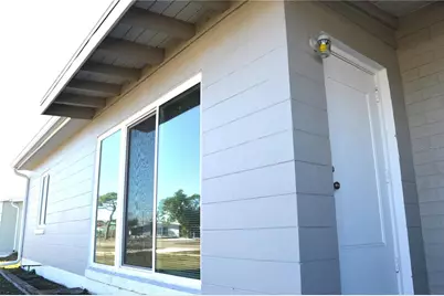 21243 Glendale Avenue, Port Charlotte, FL 33952 - Photo 5