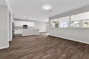 12711 SW Pembroke Cir S, Lake Suzy, FL 34269 - Photo 17