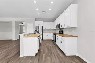 12711 SW Pembroke Cir S, Lake Suzy, FL 34269 - Photo 19