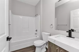 12711 SW Pembroke Cir S, Lake Suzy, FL 34269 - Photo 11