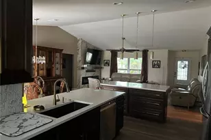 7 Oakland Hills Ct, Rotonda West, FL 33947 - Photo 11