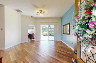 4469 Golden Lake Dr, Sarasota, FL 34233 - Photo 5