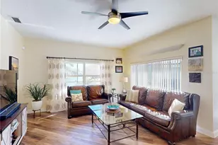 4469 Golden Lake Dr, Sarasota, FL 34233 - Photo 9