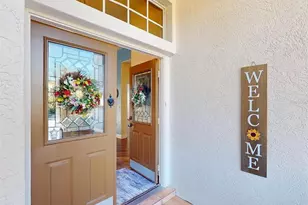 4469 Golden Lake Dr, Sarasota, FL 34233 - Photo 3