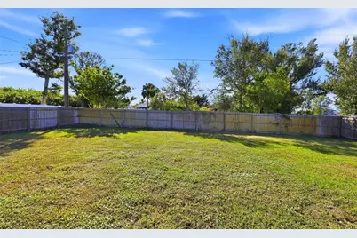13567 Drysdale Avenue, Port Charlotte, FL 33981 - Photo 29