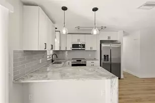 13567 Drysdale Ave, Port Charlotte, FL 33981 - Photo 7