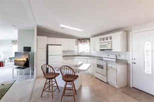 27 N Manatee Loop, Punta Gorda, FL 33950 - Photo 9