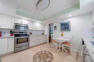 5020 Brittany Dr S, Saint Petersburg, FL 33715 - Photo 5