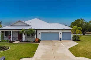 12741 SW Pembroke Cir S, Lake Suzy, FL 34269 - Photo 1