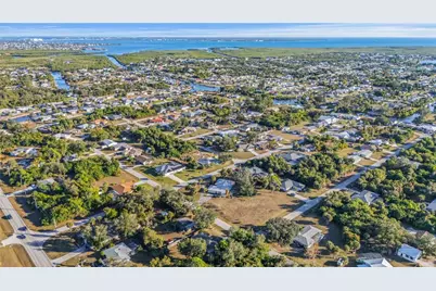 18522 Robinson Avenue, Port Charlotte, FL 33948 - Photo 3