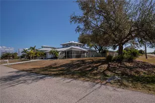 209 Springview Cir NW, Port Charlotte, FL 33948 - Photo 9