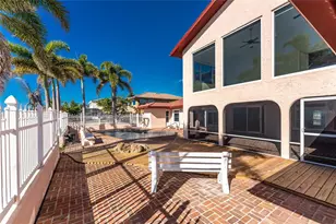 341 Severin Rd SE, Port Charlotte, FL 33952 - Photo 5