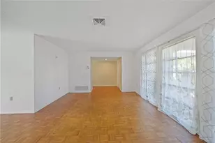 1016 Deer Run, Venice, FL 34293 - Photo 9