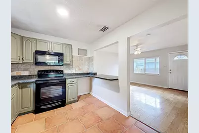 4213 22nd Street N, Saint Petersburg, FL 33714 - Photo 7