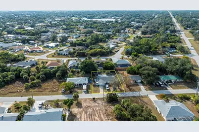 4025 Yucatan Circle, Port Charlotte, FL 33948 - Photo 5