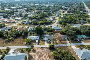 4025 Yucatan Cir, Port Charlotte, FL 33948 - Photo 5