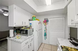 4025 Yucatan Cir, Port Charlotte, FL 33948 - Photo 13