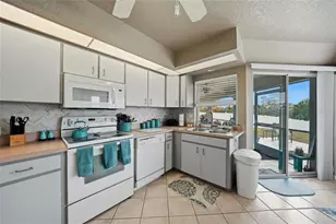 7451 Regina Dr, Englewood, FL 34224 - Photo 9