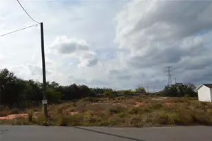 1472 Williams Gray Ct, Avon Park, FL 33825 - Photo 1