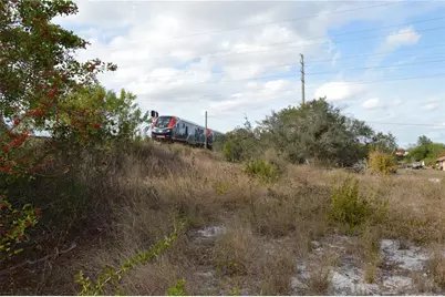 1472 Williams Gray Court, Avon Park, FL 33825 - Photo 9