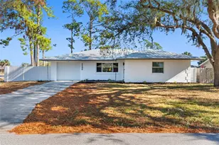 2506 Lakeshore Cir, Port Charlotte, FL 33952 - Photo 5