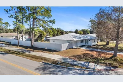 2506 Lakeshore Circle, Port Charlotte, FL 33952 - Photo 3