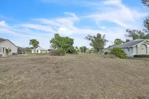 272 Broadmoor Ln, Rotonda West, FL 33947 - Photo 77