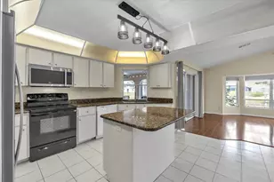 272 Broadmoor Ln, Rotonda West, FL 33947 - Photo 17