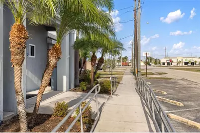 128 W Charlotte Avenue, Punta Gorda, FL 33950 - Photo 43