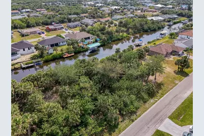 18706 Fort Smith Circle, Port Charlotte, FL 33948 - Photo 15