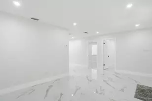 390 Hazel Cir, Punta Gorda, FL 33982 - Photo 7