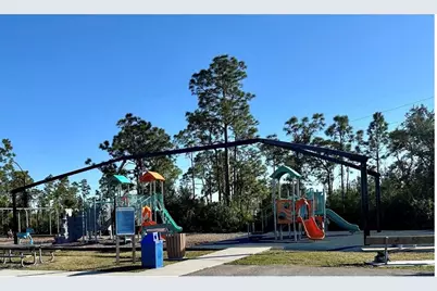 403 San Cristobal Avenue, Punta Gorda, FL 33983 - Photo 15